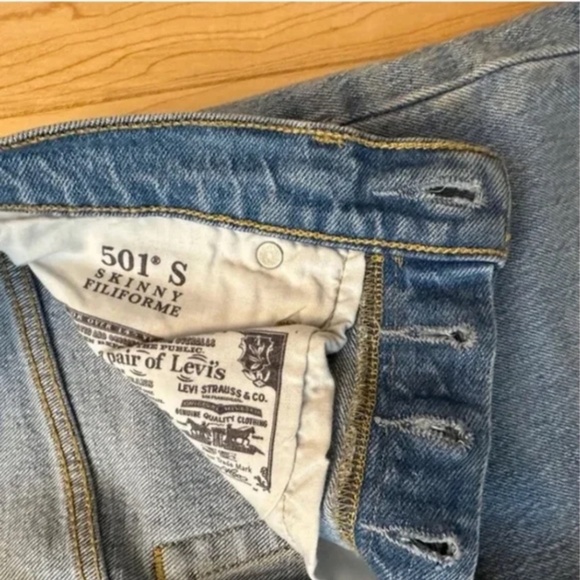 Levi's Premium 501 Skinny Stretch Jeans Light Wash (25) - Picture 3 of 10